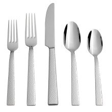 Collection élégante de cuillères de table, manche profilé, design décontracté et moderne avec bord perlé, cuillères de service en acier