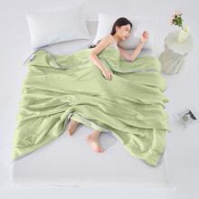 Cooling Summer Quilt with Silky Soft Fabric for Hot Sleepers and Air Conditioned Bedrooms Topliu
