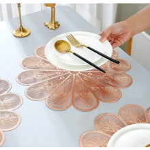 2pcs European-style flower table mats (love petals), PVC insulated coasters, compatible with Western dining tables
