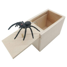 Spider Box Prank Wooden Funny Realistic Spider Box Novelty Toys for Offices Christmas Halloween Parties Friends Family Travel Disgust economical