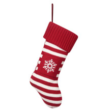 Meias de Natal de tricô dupla face, meias de Natal com design delicado e motivo de floco de neve em tons de bordô e marfim, inspiração para