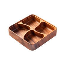 Bol à apéritif en bois à 4 compartiments pour noix et fruits secs