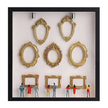 Mini Gold Photo Frame Silhouette Box Set – 8 Frames & 8