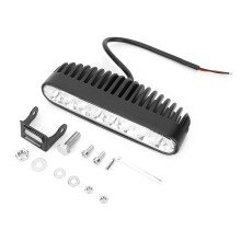 Robuuste LED-werklamp met spot- en breedstraler, 18W, weerbestendig, krachtige verlichting voor Jeep, SUV en terreinwagens, eenvoudig te monteren.