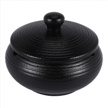 Cendrier en céramique noir avec couvercle coupe-vent, utilisable à l'intérieur comme à l'extérieur.