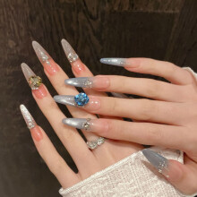 (XS) Gentle Pink Long Fake Nails with Cat Eyes Tip Odorless Provides a Comfortable Experience for Professional Nail Art Salon
