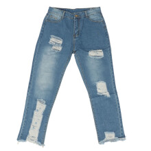 Calça jeans skinny com design exclusivo, modelagem slim e efeito destroyed, cintura alta, rasgos e detalhes destroyed. Confortável e com caimento