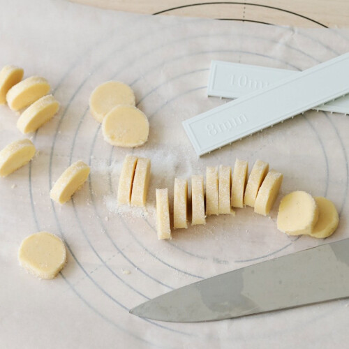 8Pcs Cake Cutting Roll Scale Ruler Uniform Division Mold Aid Tool Kitchen Pastries Baking Ruler Easy to Cleans 1