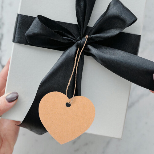 Brown heart paper tags with string, 1 set 2