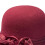 Chapéu Fedora elegante, ajustável e decorado com flores, estilo coco. Design simples e versátil, ideal para bailes e festas. 5