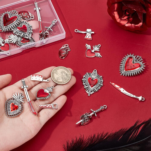 24 rote Emaille-Herzanhänger – Gothic-Anhänger-Set 2