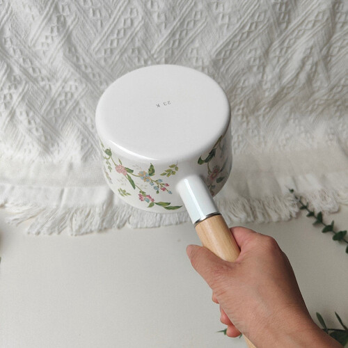 Milk Pan with Pour Spout 1.5L 2