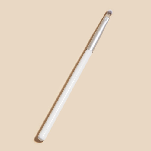 Makeup Brushes under $5 Makeup Brush Makeup Tool White Lip Brush Three-color Hair Makeup Tool 2