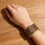 Bracciale rigido regolabile in lega con stampa leopardata. 6