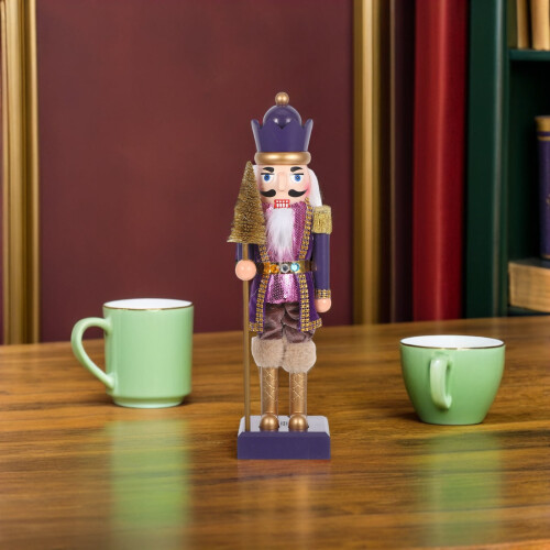 Beleuchtete lila Nussknackerfigur für den Weihnachtskamin 2