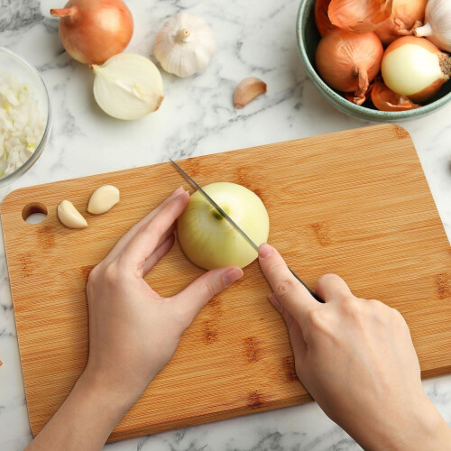 Set di taglieri in bambù - 3 pezzi, versatile per uso in cucina 1