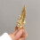 Vintage nedformet metallbrosje for menn og kvinner 4