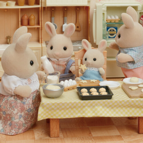 Calico Critters Οικογένεια Κουνελιών Γάλακτος, Σετ 4 Συλλεκτικών Φιγούρων Κούκλας 2