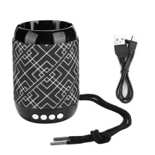 Bärbar Bluetooth-högtalare Stänkskyddad Vattentät Lång Speltid Ultratrådlös Kristallklart Ljud Inbyggd Mikrofon FM-radio Line-in Passiva