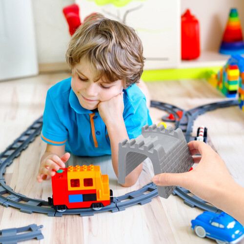 1Pc Train Tunnel Model Plastic Toy for Kids Train Accessories 2