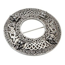 Four Lion Celtic Knot Plaid Brooch