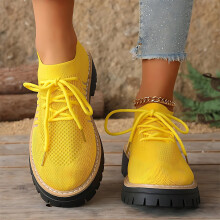 Sneakers Willtoo da donna con plateau in maglia: allacciatura, tacco a blocco spesso, punta arrotondata, impermeabili e antiscivolo, adatte per
