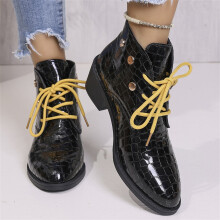 Women's lace-up ankle boots with pointed toe and chunky