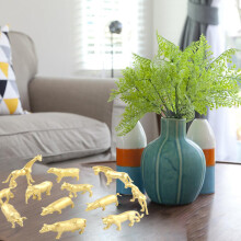 12 Pack Gold Plastic Jungle Animal Figurines Mini Desktop Ornaments, 2.55cm