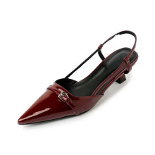 Sapatos de salto alto femininos em couro legítimo com bico fino, cor vinho.