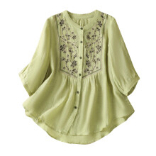 Camisas de lino para mujer Verano 2025 Retro Gasa bordada Blusas de manga 3/4 con cuello en V Elegantes, sueltas, casuales, estilo boho Blusas lindas
