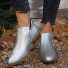Willtoo Damstövlar Låga Klackar Grova Mode Dragkedja Eleganta Stövlar för Dam Spetsig Tå Slip On Klädskor Korta Skor Silver