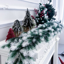 Garland Fíniúna Snáthaide Péine 1.8m Bán & Glas