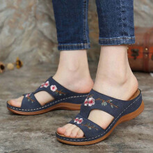 Sandali estivi da donna con zeppa e ricami floreali, scarpe da donna in offerta.