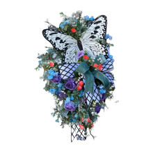 Couronne décorative en métal avec papillons et fleurs en soie, idéale pour le jardin, la terrasse ou le salon. Décoration suspendue en métal
