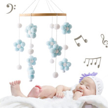 Giostrina musicale moderna per culla, con sistema di fissaggio sicuro per la stimolazione dello sviluppo uditivo e visivo.