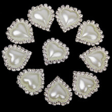 10Pcs Elegant Heart Design Rhinestone Buttons Acrylic Zinc Alloy for Clothing and Accessories