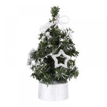 Sapin de Noël artificiel décoré de couleurs vives