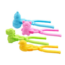 4pcs Snowball Maker Plastic Winter Snowball Tool Snowball Clip 7.7 inch Snowball Shaper Mold for Outside Games Snow Fight Outdoor Sand Mold