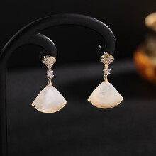 Classic Natural Shell Pendant Drop Earrings for Women Luxury Cubic Zirconia Crystal Earrings Elegant Wedding Party Jewelry Gifts