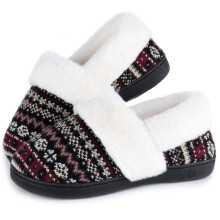 Pantuflas de mujer de piel sintética con espuma viscoelástica y antideslizantes.