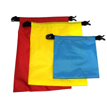 Farbige Schwimmtasche Mit Drybag, Und Vielseitig