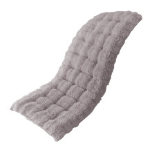 Cojines de suelo de pana capitoné: suaves, cómodos y multiusos para el salón o el exterior; ideales para actividades de relajación.