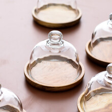 1PCS Wooden and Glass Cake Plates, Domes and Lids, Brown, Suitable for Family Kitchens and Outdoor Dinners.