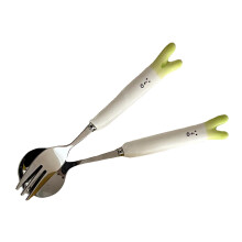 Niedliches grünes Zwiebel Cartoon-Gabel- und Löffel-Set, 130 g Edelstahl Keramik