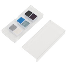 Niet-poreus oppervlak. Lege aquarelverfbakjes voor probleemloze reiniging. Stevige en duurzame constructie garandeert een lange levensduur voor al uw