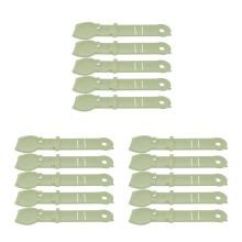 15Pcs Light Green Cat Treat Spoon Squeeze Feeder Plastic for Home Use