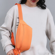 Crossbody Fanny Pack for Women Men, Crescent Bag, Water Resistant Waist Bag, Lightweight Woman Over Shoulder Purse with Zipper