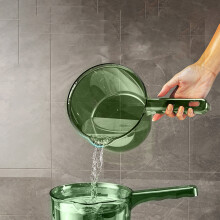 Kuchyňská naběračka, praktický naběrací nástroj, ergonomická rukojeť pro snadné použití, ideální pro vaření a servírování