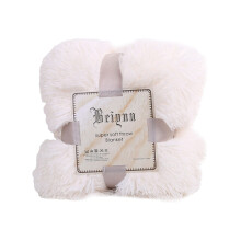 Soft Shaggy Faux Fur Throw Blanket 80x120cm, Plush Warm Sofa/Bed Blanket, Cozy Living Room Accent, Machine Washable – Compatible with All Decor