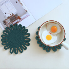 Woven Placemats, Decorative Table Mats, Handmade Floral Design, Heat Resistant for Dining Table, Home Decor Enthusiasts